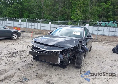 2018 Kia Optima S from USA, damaged, VIN 5XXGT4L35JG190784